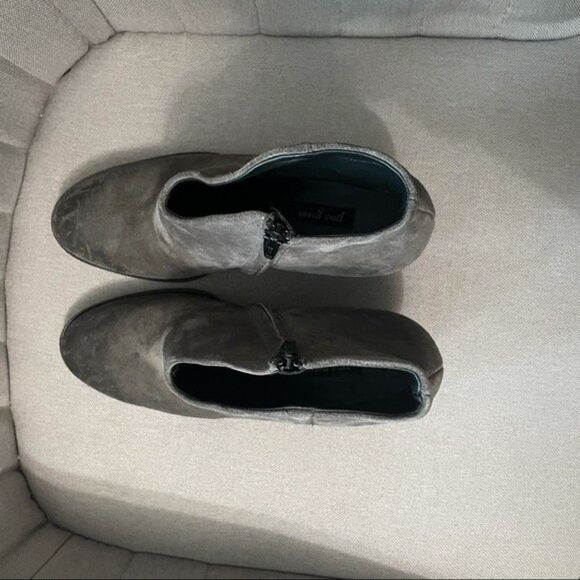 Paul Green Distressed Grey Western Scallop Boots - Picture 7 of 13